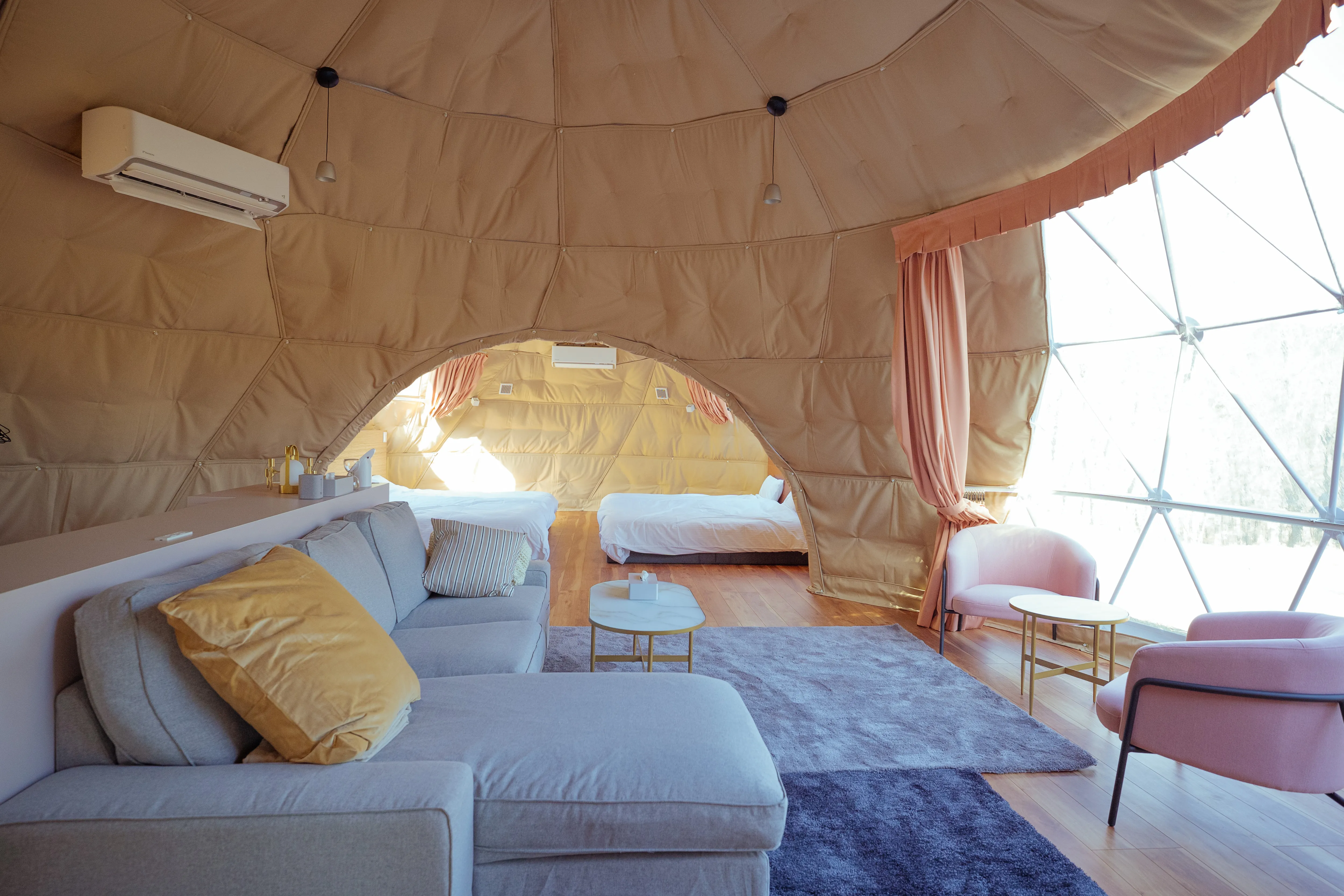 グランピング モア