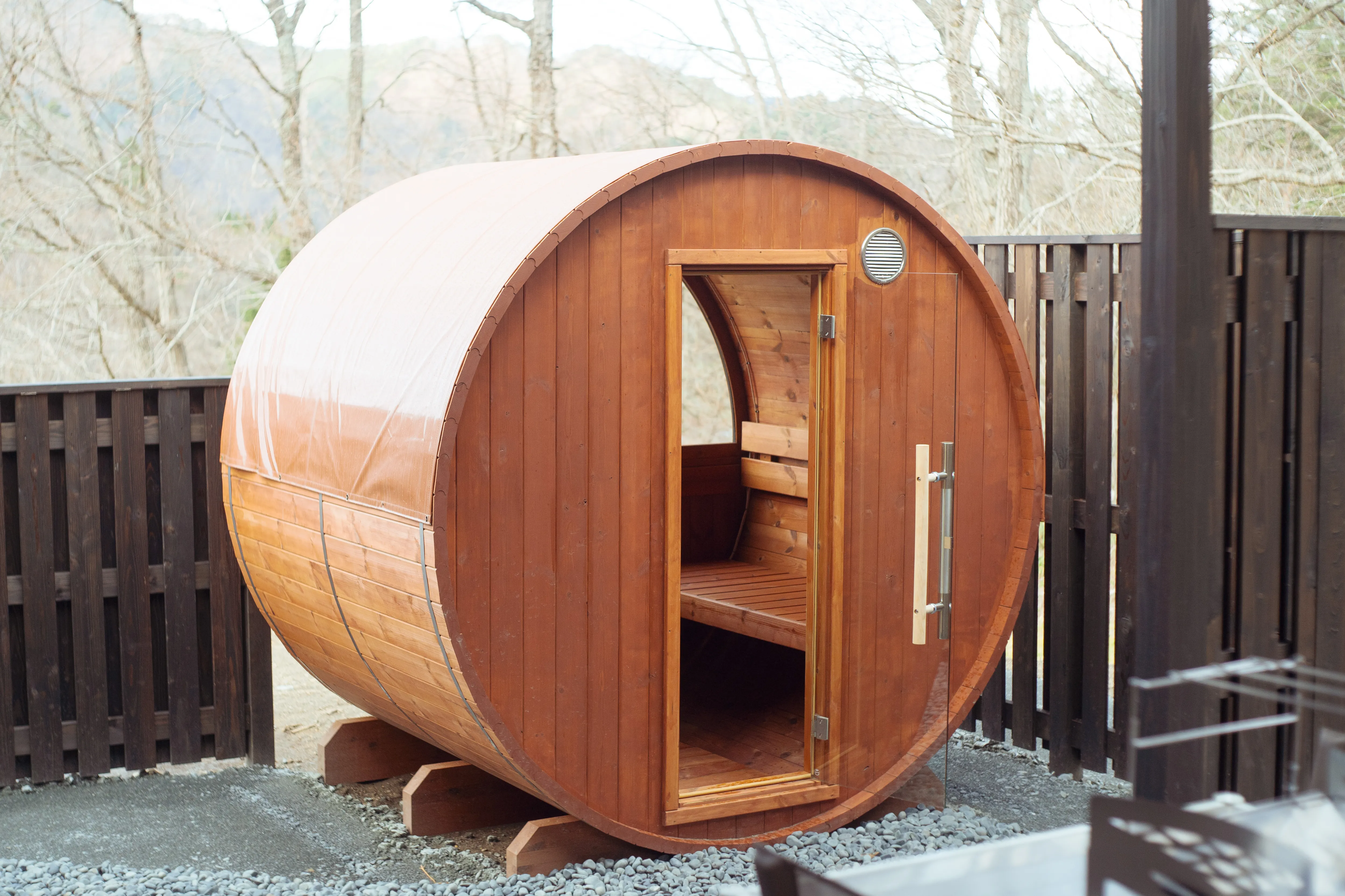 グランピング モア